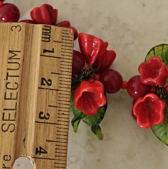 Vintage Venetian/Czech? Red Flowers and Green Leaves Handblown Glass Necklace - Picture 15 of 16